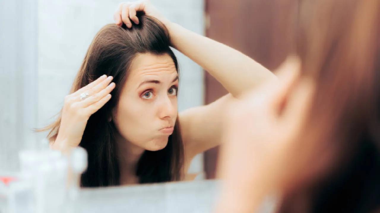 aceite de coco mezclado con tintura.para el pelo - Cómo oscurecer el cabello con aceite de coco