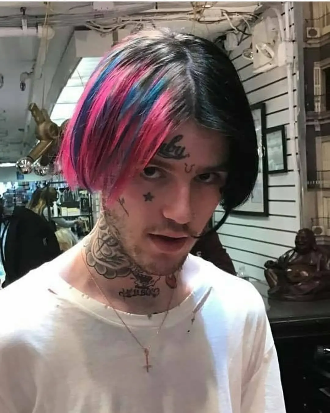 como tener el pelo como lil peep - Cómo se llama el corte de pelo de Lil Peep