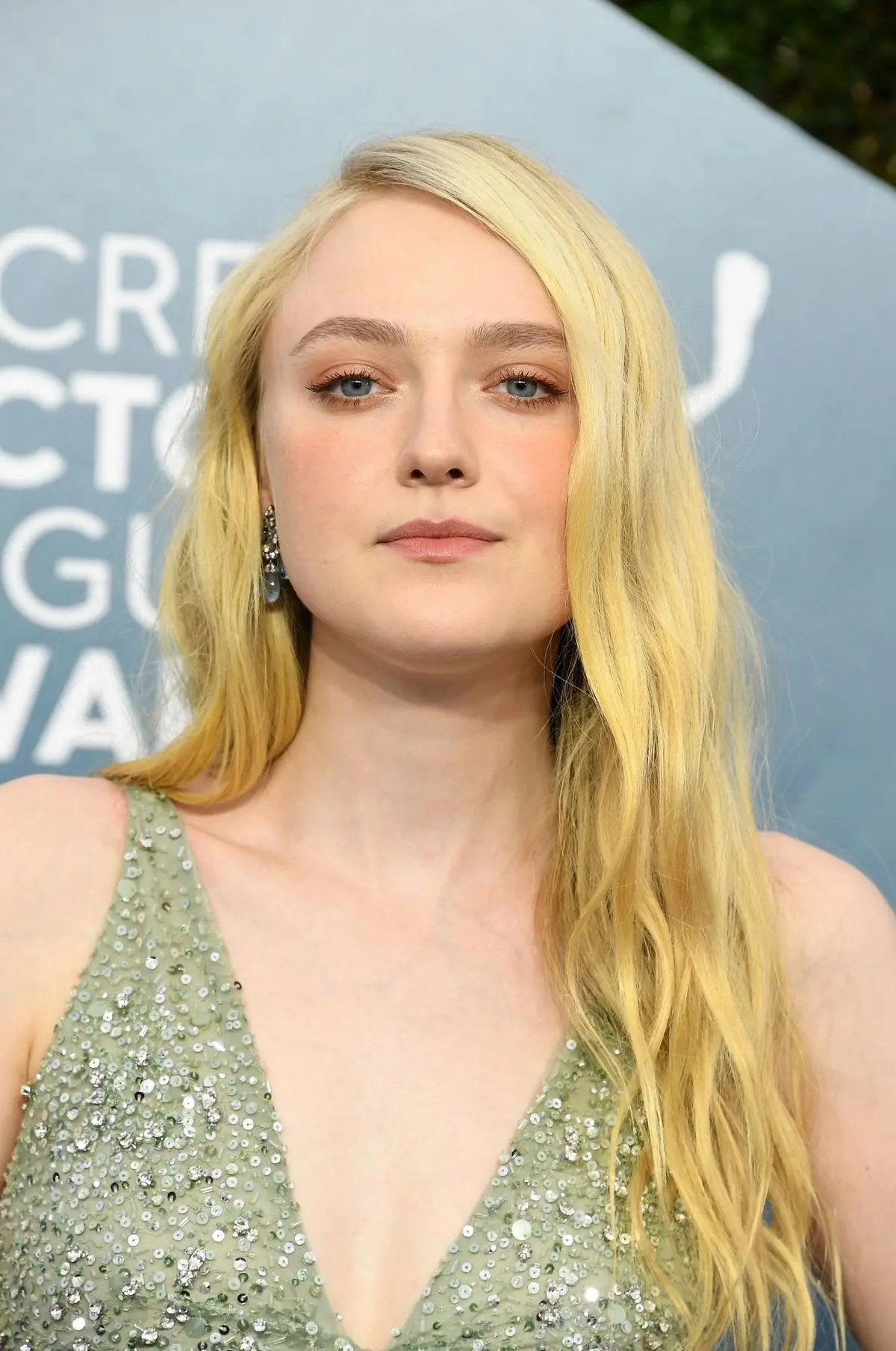 dakota fanning peluca en donde ayuda a una niña negra - Cómo se llama la película donde sale Dakota Fanning de niña