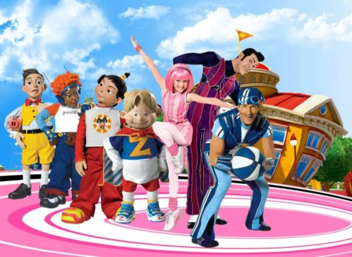 programa de niña con peluca rosa - Dónde puedo ver LazyTown en español