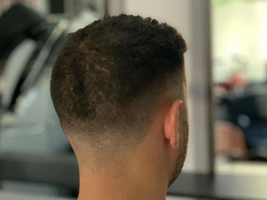 corte de pelo hombre de atras - Qué es peinarse para atrás