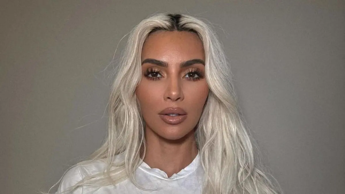 kim kardashian su nueva transformación capilar es furor celebridades - Que se ha hecho Kim Kardashian en la cara